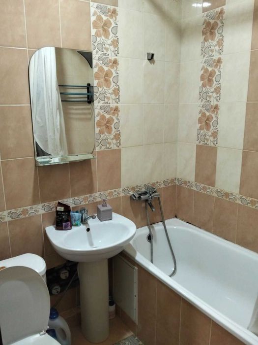 Здається в оренду однокімнатна квартира.