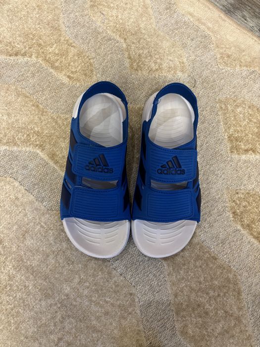 Сандалі adidas 34 розмір