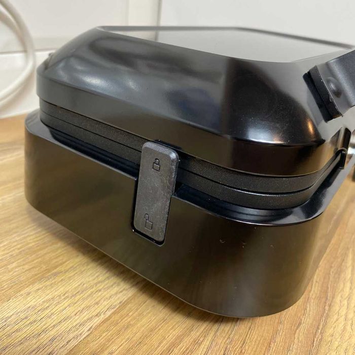 Mocna GOFROWNICA 2000W na 2 duże gofry NIEPRZYWIERAJĄCA regulacja