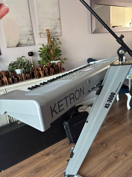 Ketron sd 5 HD instrument