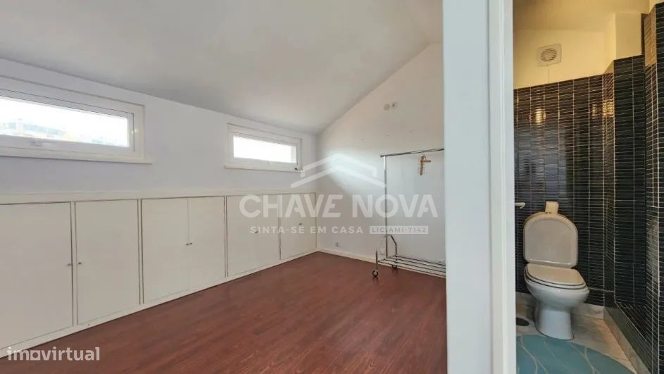 Apartamento Duplex T3 Mobilado na Foz Velha - A poucos passos do mar!