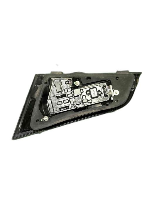 Farolim Esquerdo AUDI A3 Sportback 8V4945093 (OEM) | 81090102 (OEM)