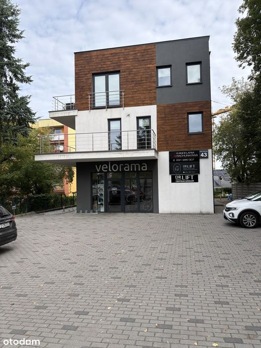 Lokal biurowo-usługowy Al. Wojska Polskiego 43