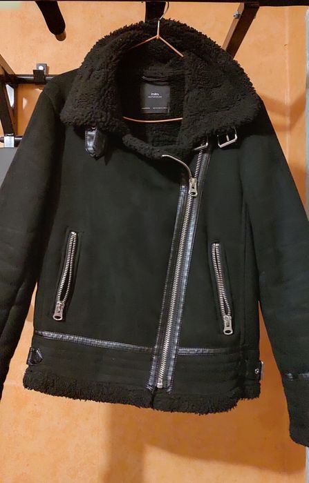 Жіноча дубльонка Zara XS з еко-хутром, стан відмінний