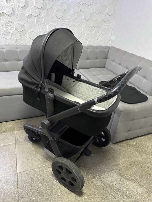 Продам коляску в гарному стані