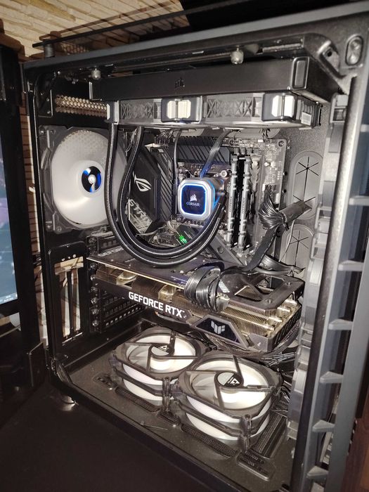 Komputer Gamingowy Crystal Series 680X