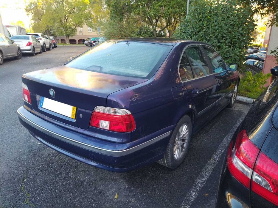 BMW 523i E39 (peças para venda)