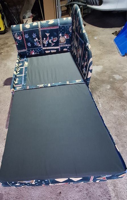 Narożnik  jednoosobowy z funkcją spania i szufladą