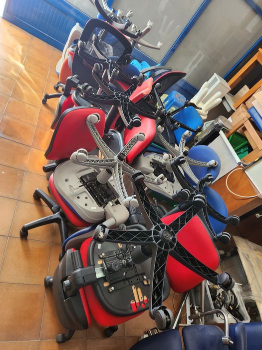 cadeiras de escritório c/ hidráulico erodado