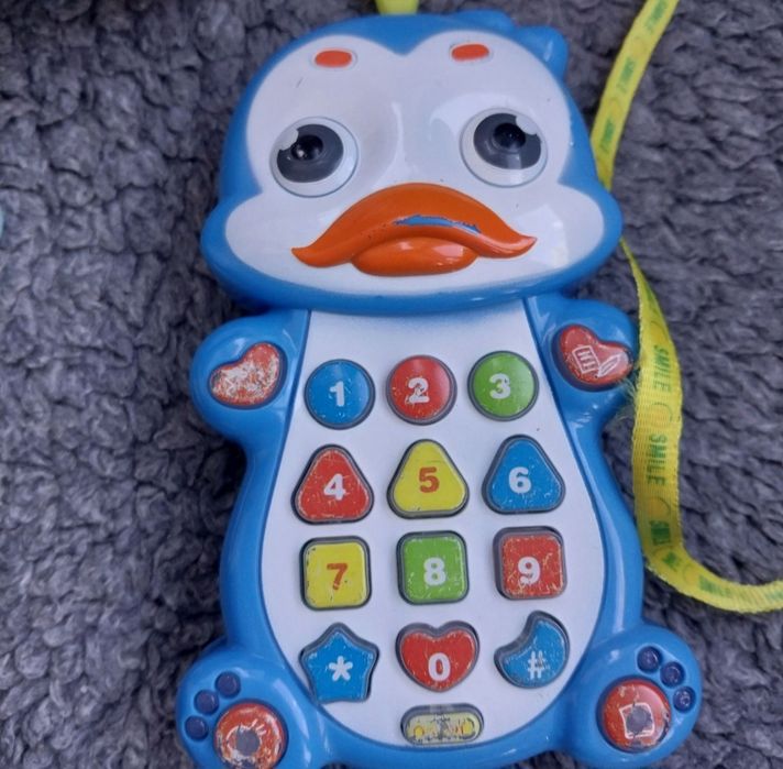 Музичний телефон Пінгвін Голодні бегемоти гра