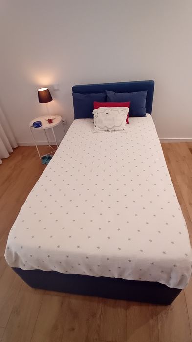 Cama de Criança com Cama Extra Gavetão (Pele Sintética) - Estado Impecável