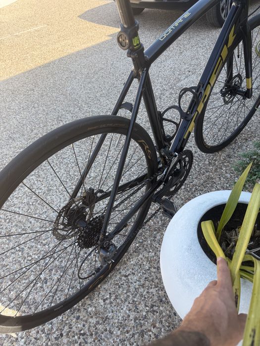 Trek Domane AL2 Como Nova