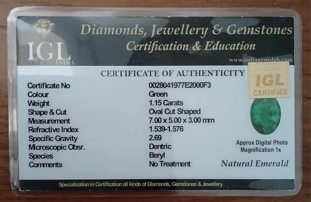 Esmeralda da Zâmbia 7x5mm Certificada Pura Elegância Natural