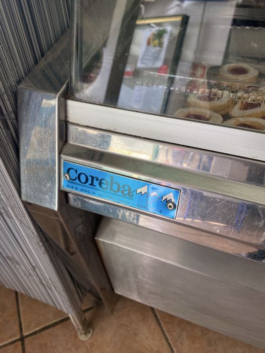 Vitrine expositora 2 metros