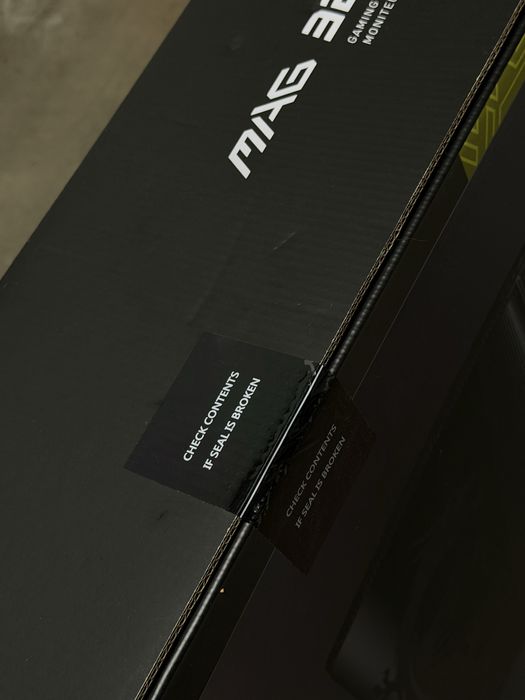 Monitor Msi 31,5" MAG 321CUP (MAG321CUPQDOLED)