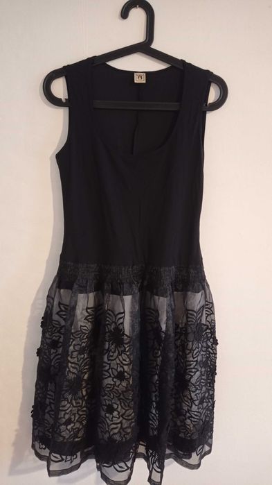 Sukienka czarna GRATIS