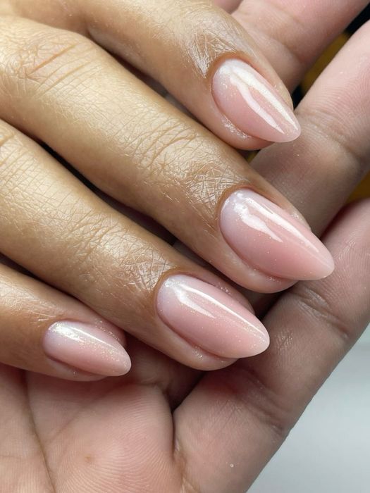 Preciso de modelo para unhas em gel