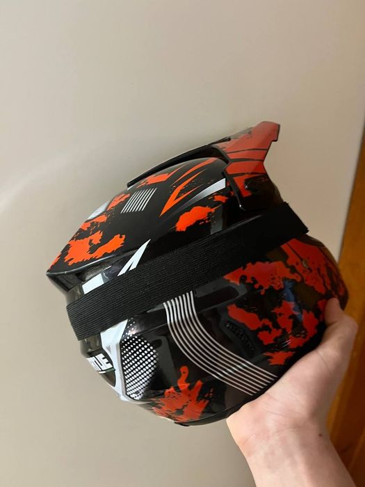 Мотошолом VIRTUE б/у