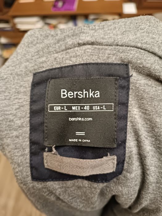 Чоловіче худі Bershka