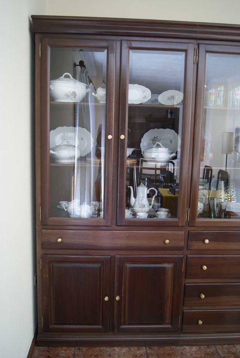 Móvel de Sala em madeira de Mogno