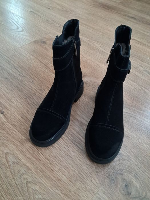 Шкіряне зимове взуття