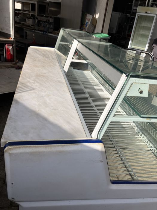 Vitrine refrigerada - Excelente