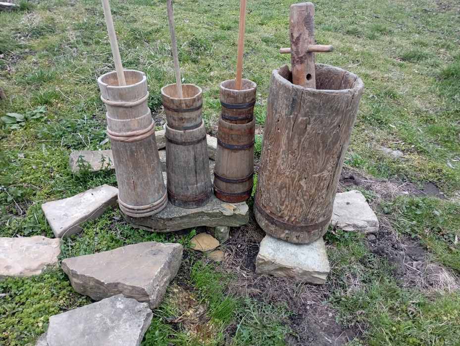 Продам  дерев'яні бочки,корита ступи,масляницв
