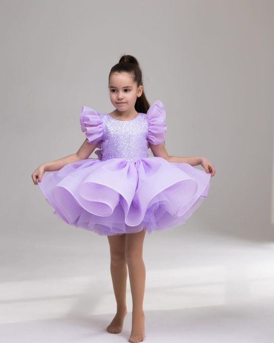 Продам випускну сукню в садочок