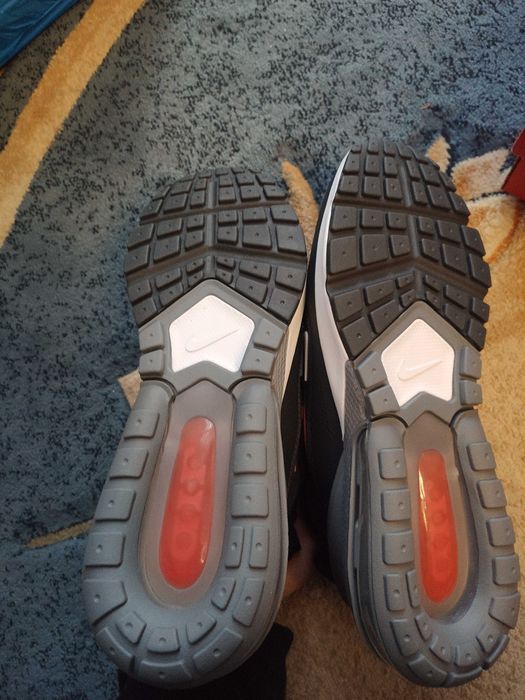 Nike Air MAX PULSE 45
