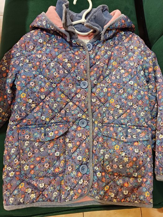 Безкоштовно речі на дівчинку 4 роки