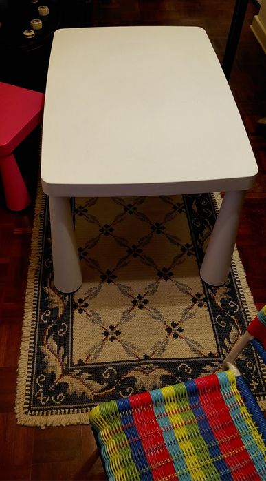 Mesa e 2 cadeiras Ikea