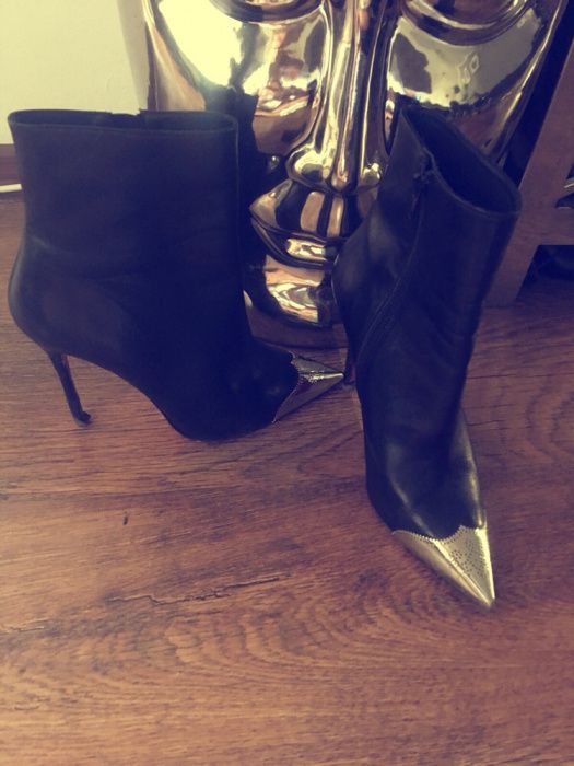 Botki louboutin skora z blacha
