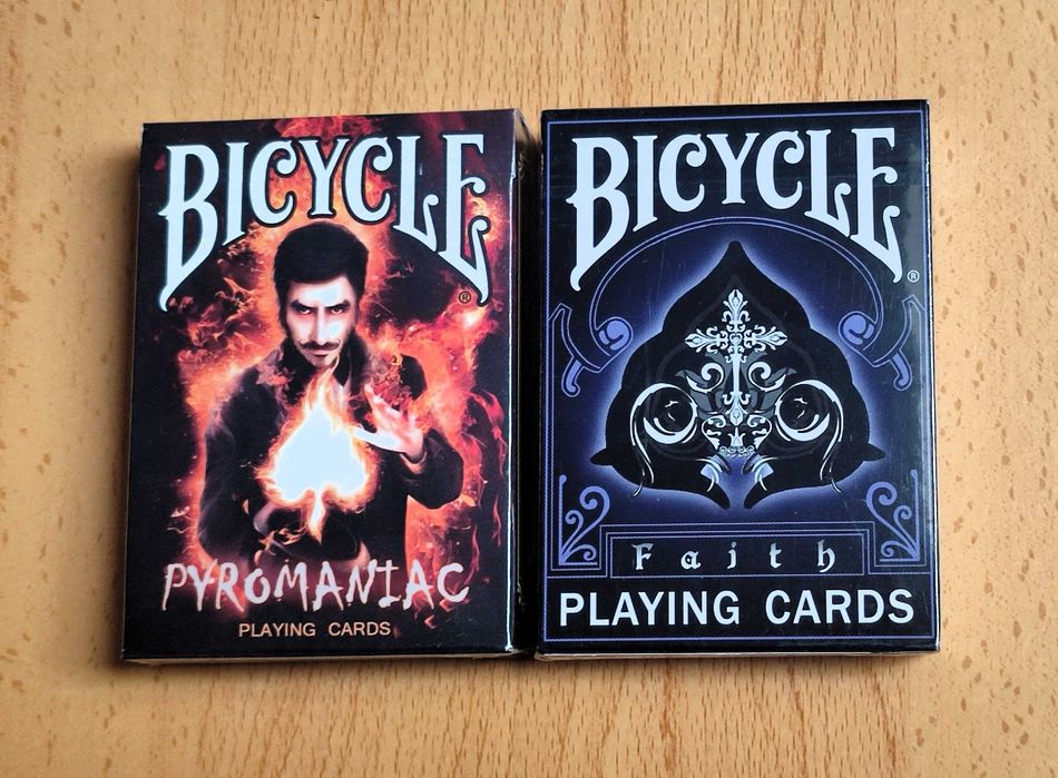 Baralho de Cartas Bicycle Pyromaniac e Bicycle Bicycle Faith