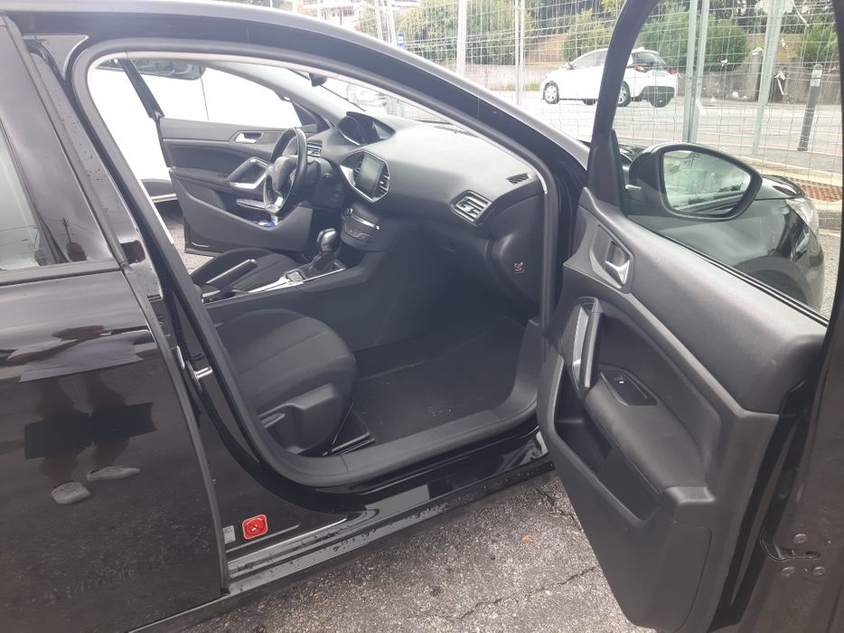 Peugeot 308 diesel — photo 5