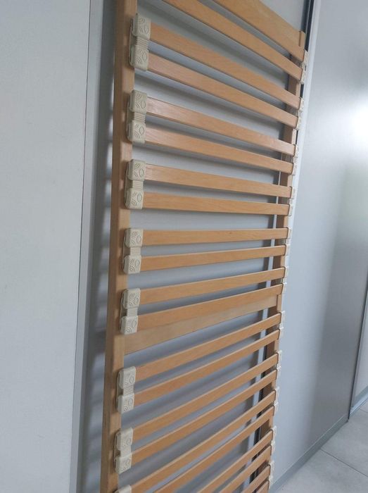 Sprzedam stelaż do łózka po materac z ramą 80x200