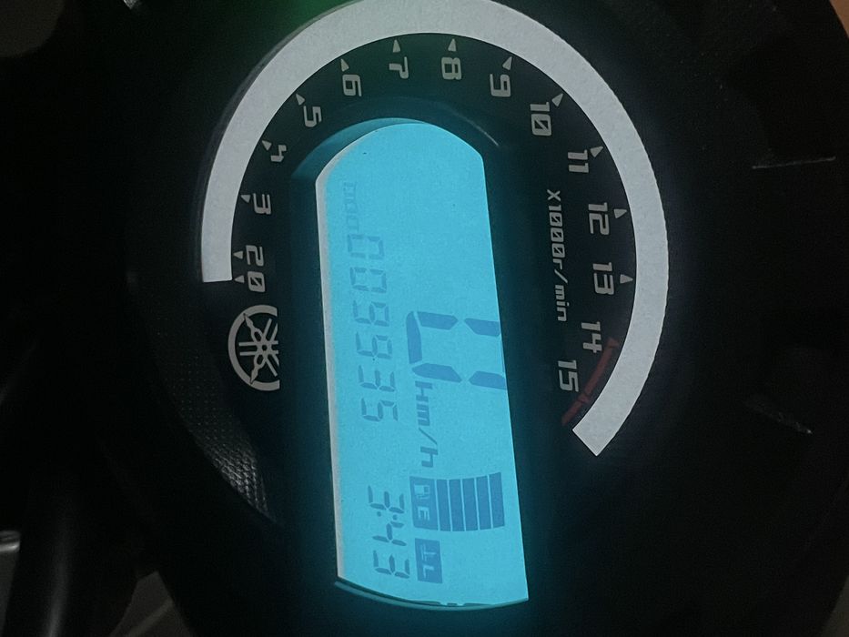 Moto Yamaha FZ6 N