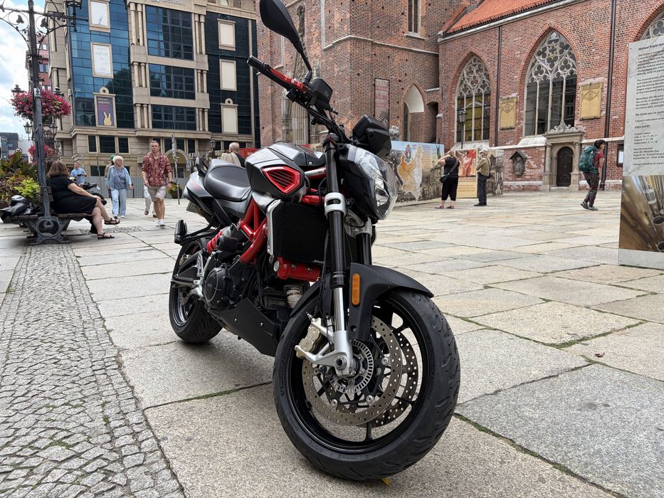 Aprilia shiver 900