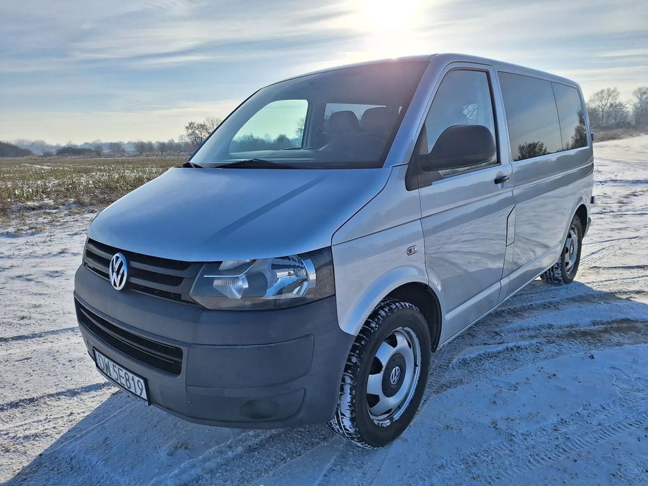 Volkswagen Transporter VW T5 2010 | 9 osobowy | 2.0 TDI | Bez wkładu finansowego| Serwisowany