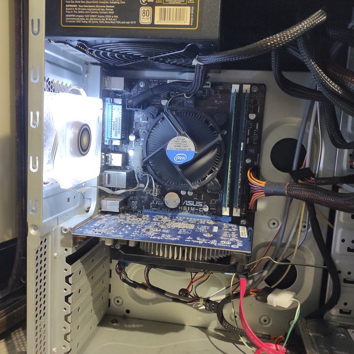 Продам комп'ютер пк в подарунок всі шнури