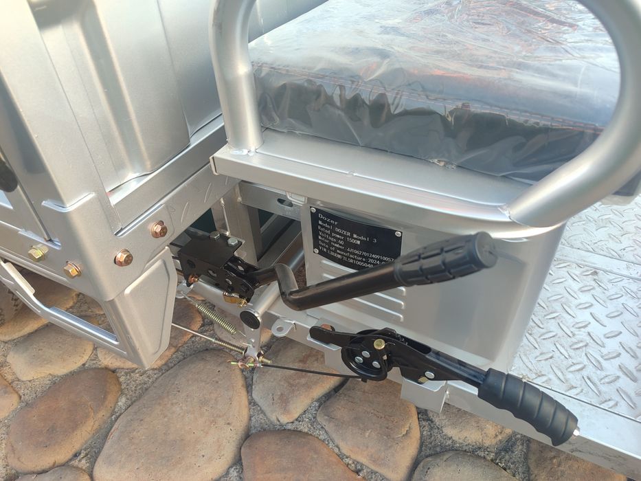 Електротрицикл вантажний