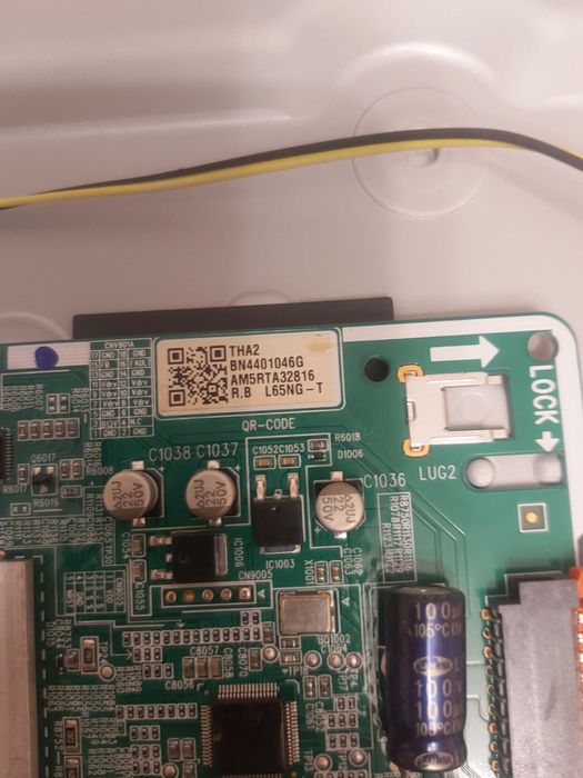 Samsung Q-led 65 cali uszkodzona matryca