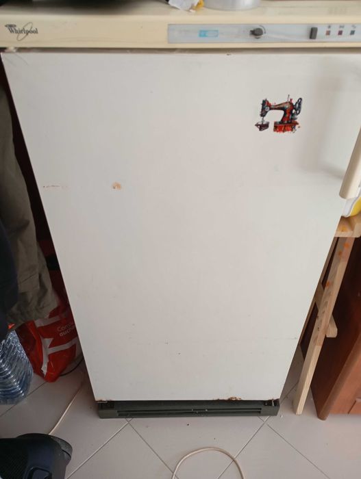 Arca Whirlpool em bom estado