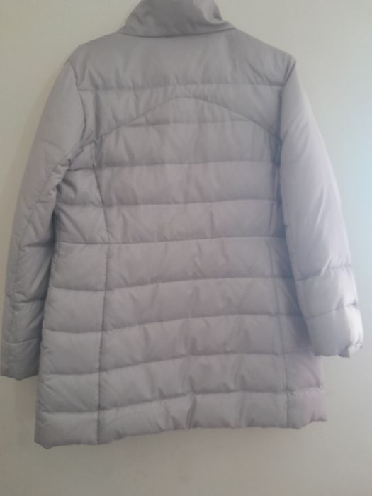 Casaco de penas cinza