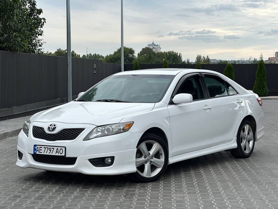 Toyota Camry 2011 2.5 газ/безнин