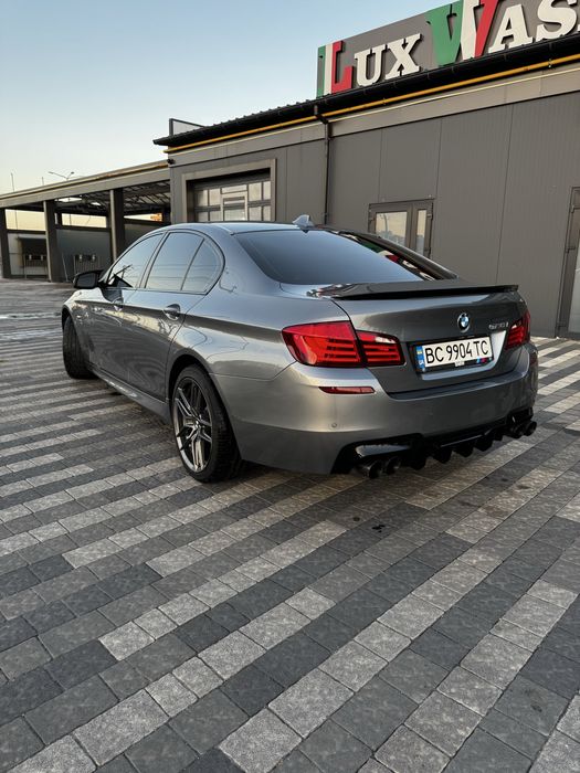 BMW f10.