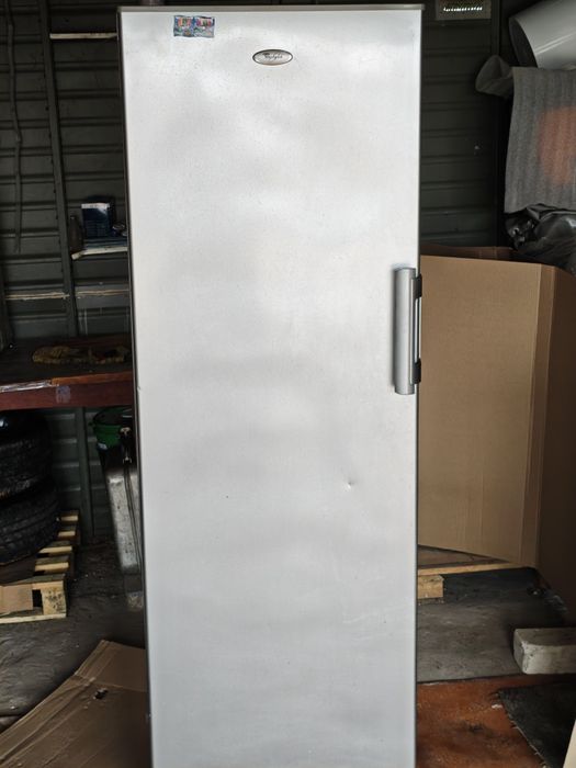 Морозильна камера Whirlpool