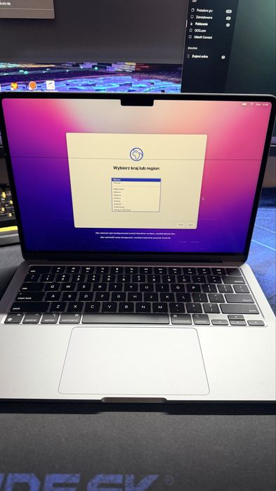 MacBook air M2  8/256