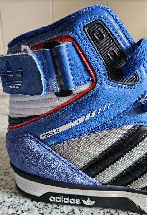 Sapatilhas Adidas de basquetebol