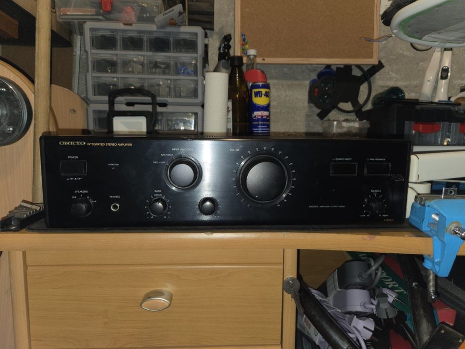 Amplituner Onkyo A8820
