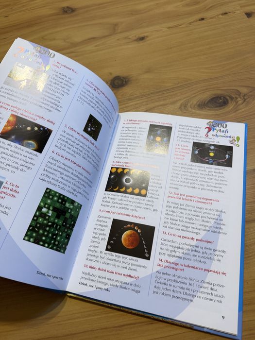 Książka 200 Pytań i odpowiedzi Planeta Ziemia